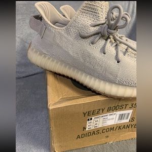 Yeezys 350 sesame like new size 12.5 with box